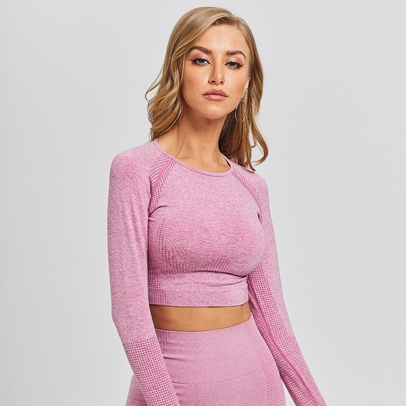 Blush seamless Work Out Yoga Set/ Activewear - Picture 2 of 15